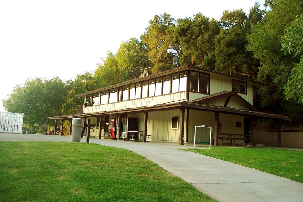 Morgan Hill Camping Resort Cabin 1 San Martin Luaran gambar
